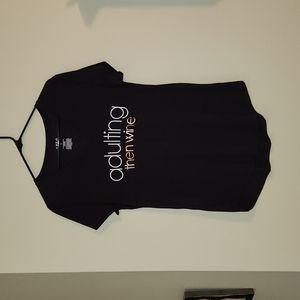 Women's t-shirt, size Large, APT 9